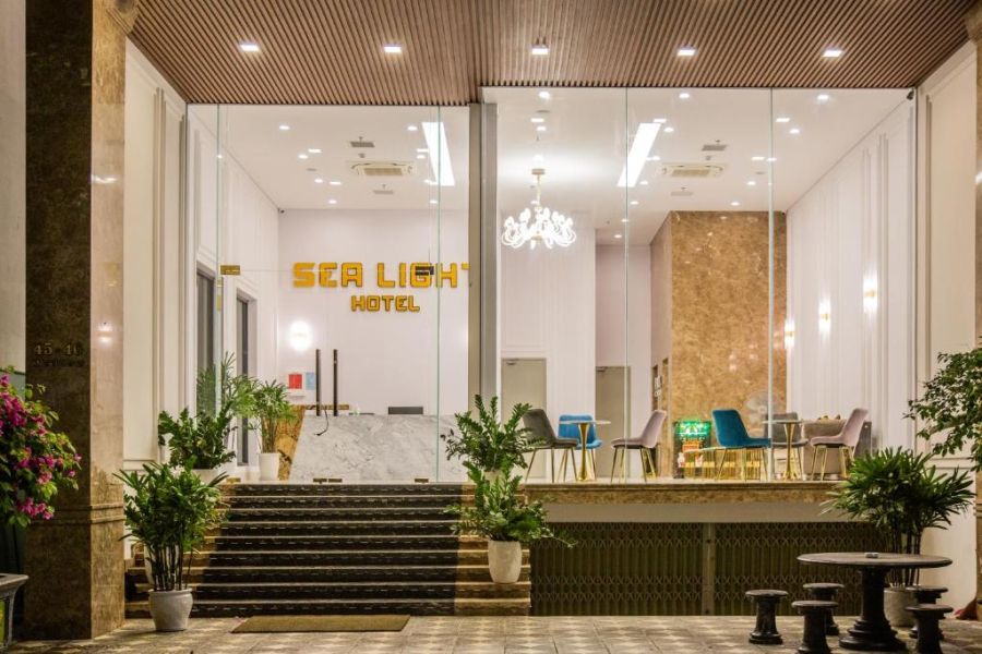 Sea Light Hotel: Khám phá không gian nghỉ dưỡng đỉnh cao bên bờ biển Đà Nẵng