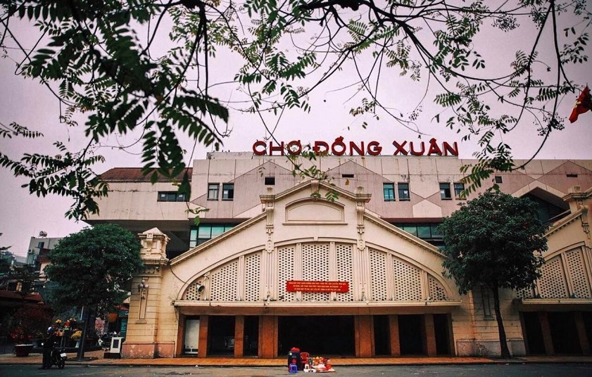 Khám Phá Chợ Đồng Xuân: Trung Tâm Mua Sắm Nổi Tiếng Của Hà Nội
