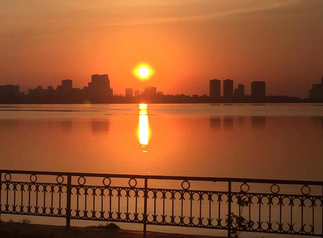 Khám Phá Hồ Tây Sunset Spot: Điểm Ngắm Hoàng Hôn Tuyệt Vời Tại Hà Nội