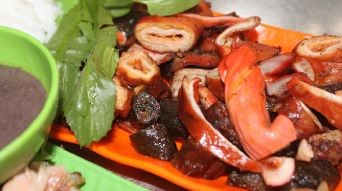 Khám phá hương vị độc đáo của món Lòng rán
