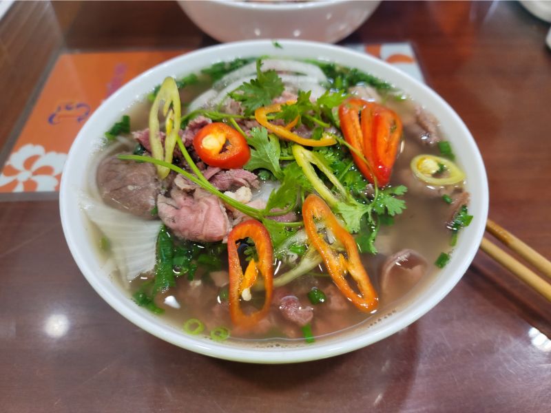 Khám phá hương vị truyền thống tại Phở bò Lý Quốc Sư
