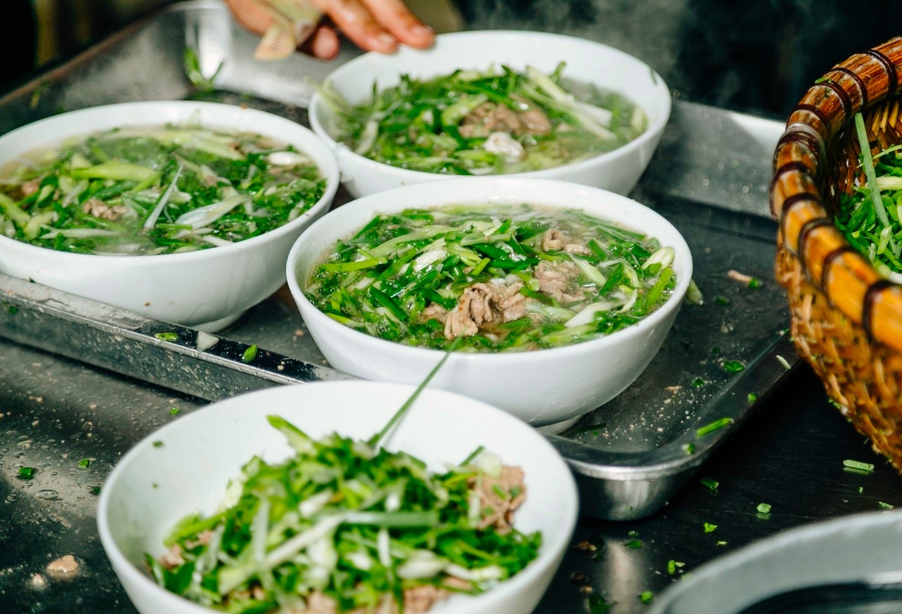 Khám Phá Hương Vị Truyền Thống Tại Phở Thìn – Điểm Đến Không Thể Bỏ Qua Của Người Sành Ăn