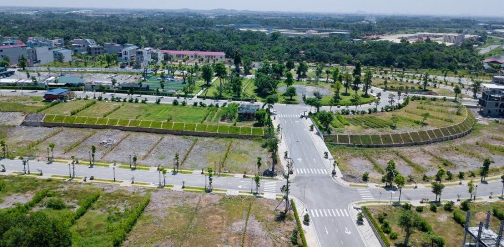 Khám Phá Khu Sinh Thái Láng Hòa Lạc: Một Điểm Đến Lý Tưởng Cho Mọi Du Khách