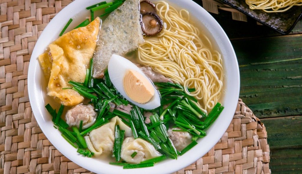 Khám phá món Mì vằn thắn – Tinh hoa ẩm thực Hoa trong lòng phố Việt