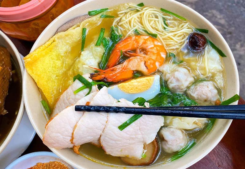Khám phá món Mì vằn thắn – Tinh hoa ẩm thực Hoa trong lòng phố Việt
