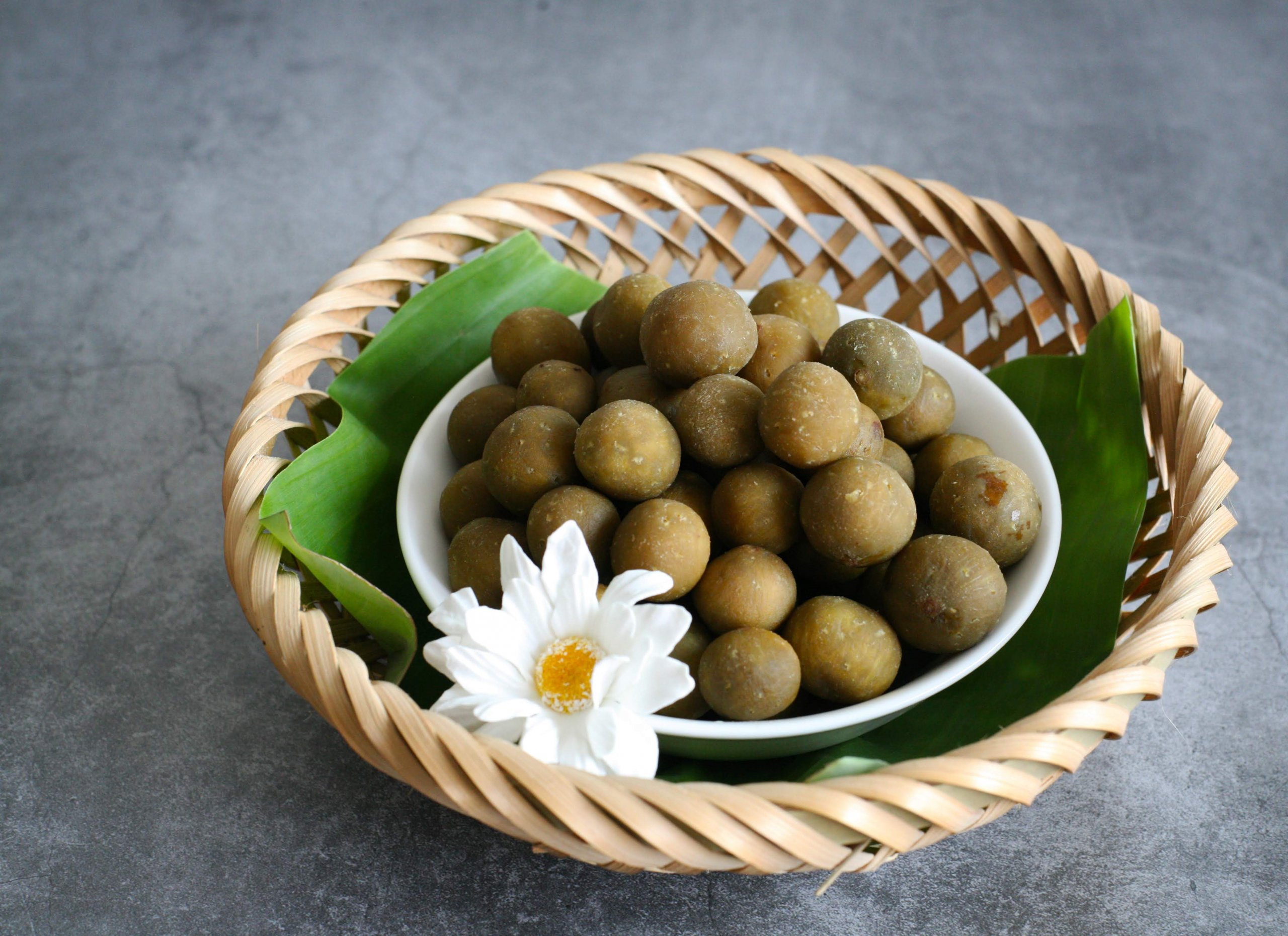 Khám phá món Ô mai sấu – Món quà vặt truyền thống chinh phục vị giác bao thế hệ