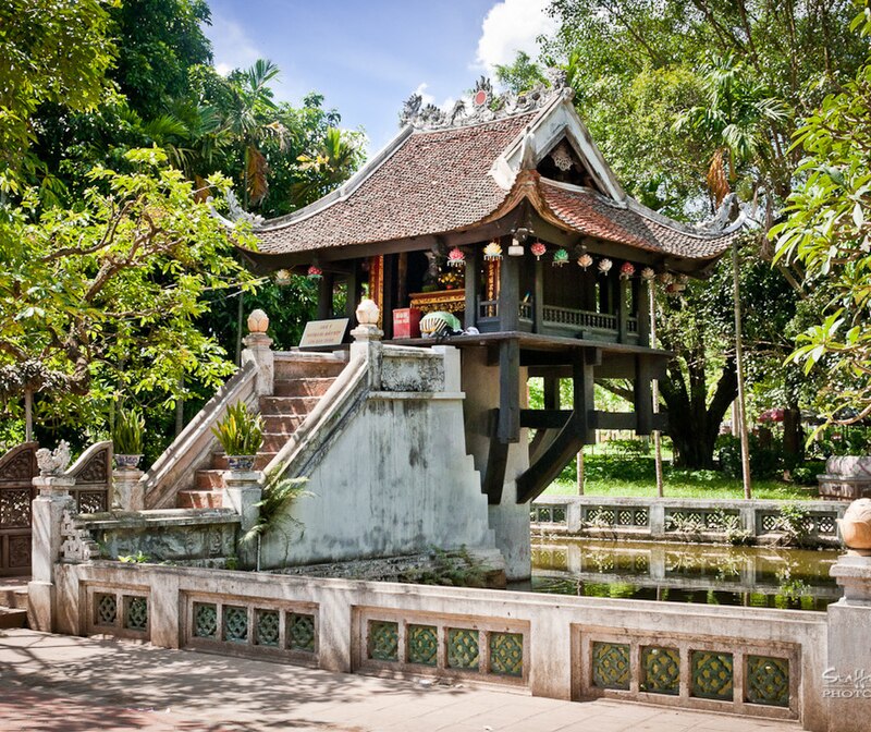 Khám phá nét kiến trúc độc đáo của Chùa Một Cột cùng Nhà khách Tổng liên đoàn