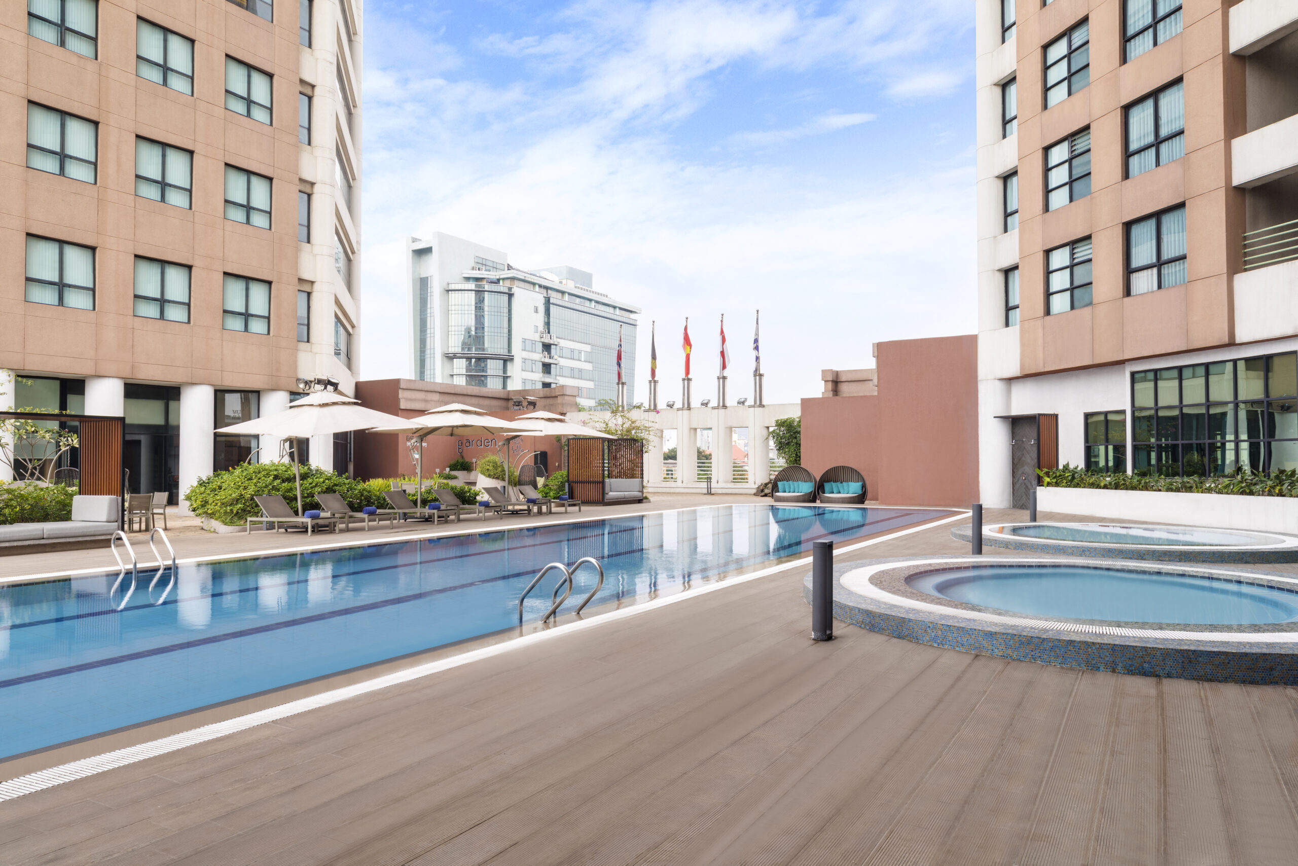 Khám Phá Somerset Grand Hanoi &#8211; Trải Nghiệm Nghỉ Dưỡng Đỉnh Cao Tại Hà Nội