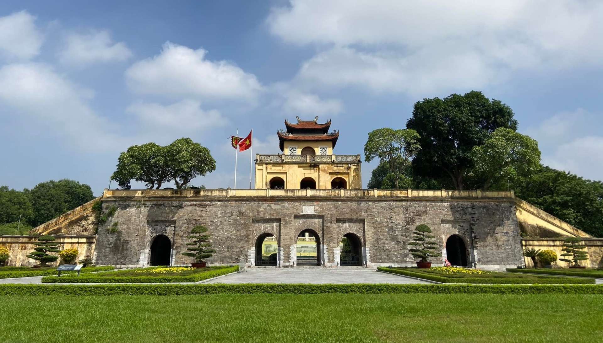Khám Phá Thành Cổ Hà Nội: Biểu Tượng Lịch Sử Của Thủ Đô