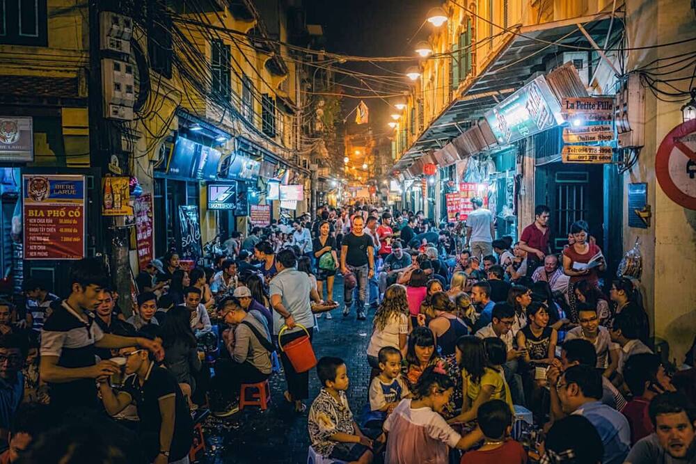 Phố bia Tạ Hiện – Trải nghiệm hương vị độc đáo của Hà Nội