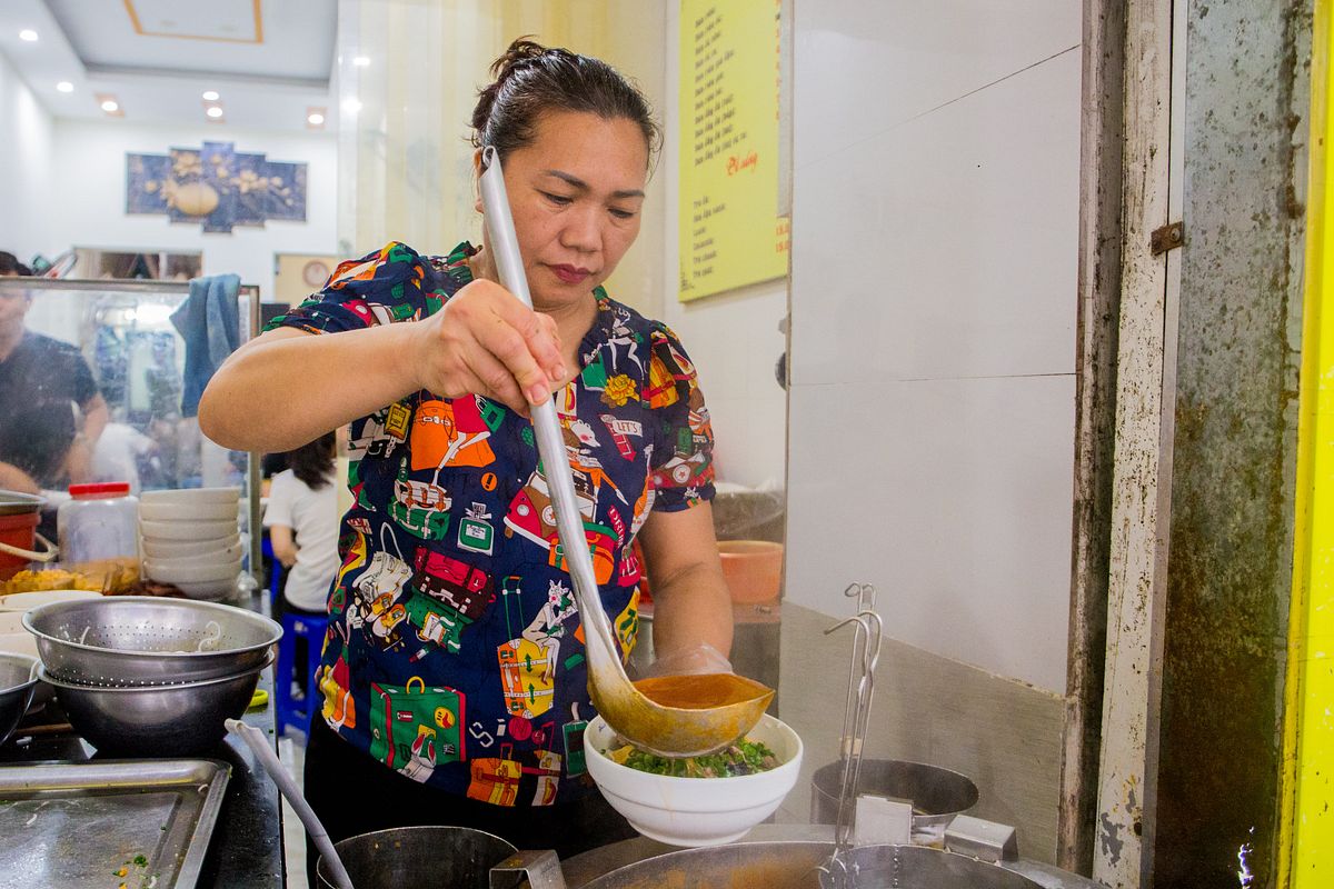Phố Triệu Việt Vương – Điểm đến không thể bỏ qua cho những tín đồ ẩm thực
